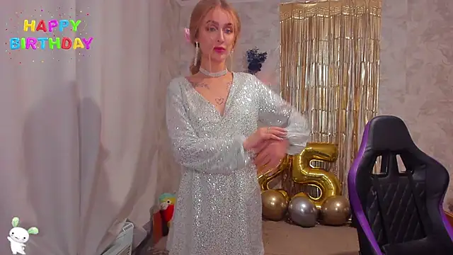 Snapshot of Kamila_icee chatting on 12/30/24, 11:06 Kamila icee online show from 12/30/24, 11:06