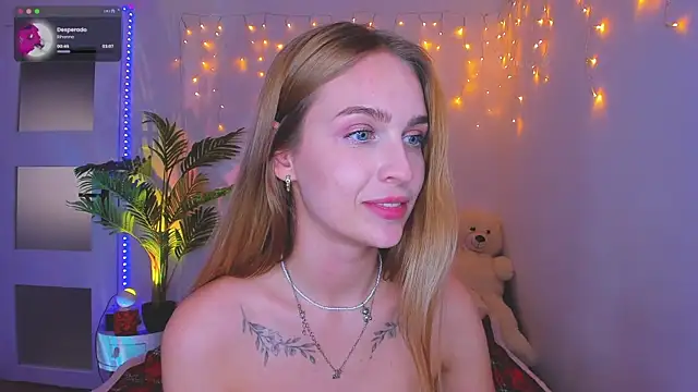 Snapshot of Kamila_icee chatting on 02/01/25, 11:27 Kamila icee online show from 02/01/25, 11:27