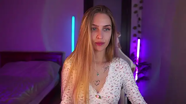 Snapshot of Kamila_icee chatting on 09/13/25, 06:29 Kamila icee online show from 09/13/25, 06:29