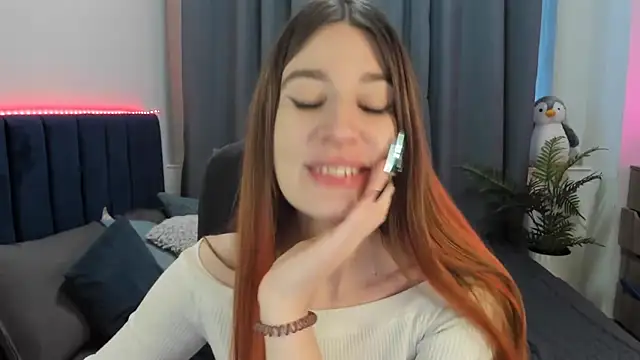 Snapshot of Brocards chatting on 10/29/25, 09:11 Brocards online show from 10/29/25, 09:11