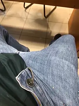 Snapshot of onbifeet chatting on 11/09/25, 09:51 onbifeet online show from 11/09/25, 09:51