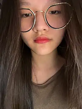 Krixxi22 online show from 10/21/25, 02:29