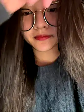 Krixxi22 online show from 10/24/25, 04:03