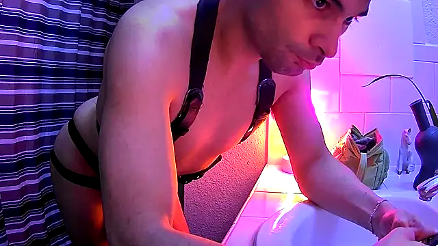 Jay2xx1x online show from 12/21/24, 05:07