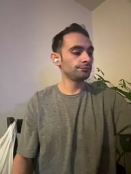 Jay2xx1x online show from 12/25/24, 04:54