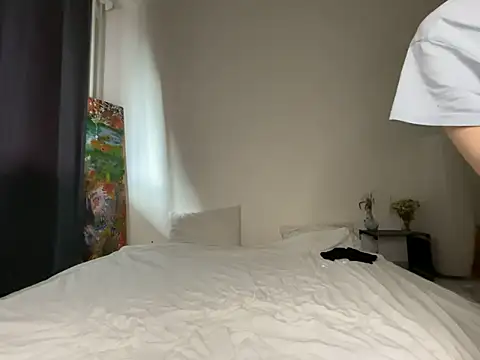 winter  sun online show from 09/23/25, 09:01