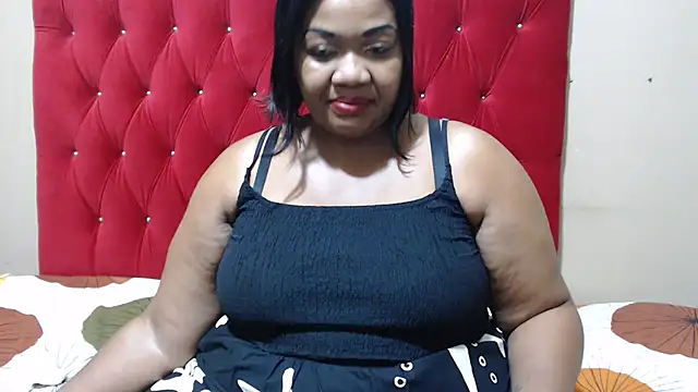 Snapshot of MIGHTYASSS chatting on 09/21/25, 05:53 MIGHTYASSS online show from 09/21/25, 05:53