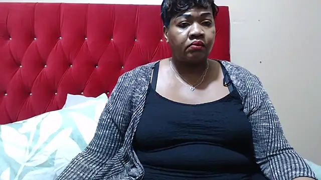 Snapshot of MIGHTYASSS chatting on 10/04/25, 06:22 MIGHTYASSS online show from 10/04/25, 06:22