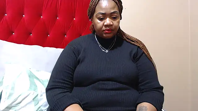 Snapshot of MIGHTYASSS chatting on 11/11/25, 06:13 MIGHTYASSS online show from 11/11/25, 06:13