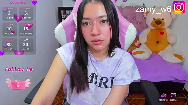 Snapshot of karla_cute01 chatting on 12/22/25, 03:20 karla cute01 online show from 12/22/25, 03:20