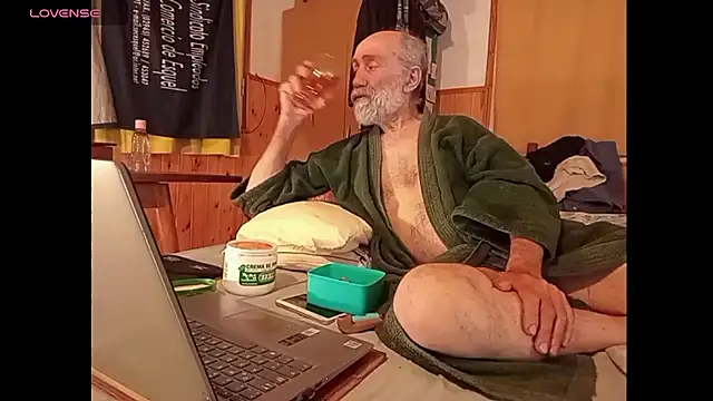 papifacu online show from 01/27/25, 02:53