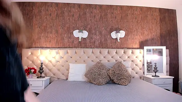 MeganLorensx online show from 05/18/26, 10:48