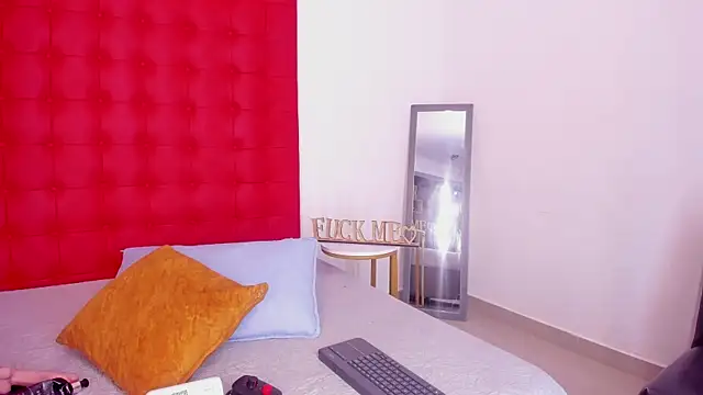 Snapshot of Daliana_Beck chatting on 10/05/25, 08:18 Daliana Beck online show from 10/05/25, 08:18