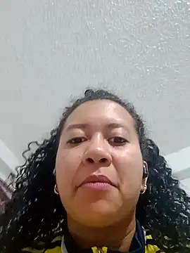 Kenia tompson01 online show from 12/01/24, 04:40
