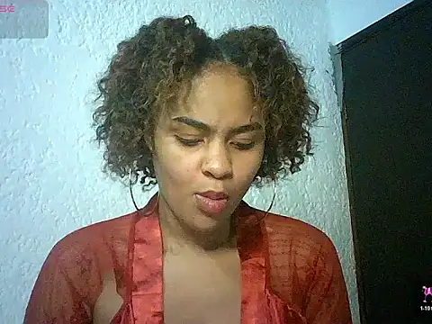 Snapshot of Bellabeltrann chatting on 04/20/26, 01:25 Bellabeltrann online show from 04/20/26, 01:25