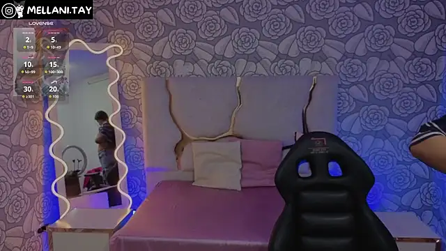 Snapshot of Mellani_tay chatting on 09/17/25, 03:08 Mellani tay online show from 09/17/25, 03:08