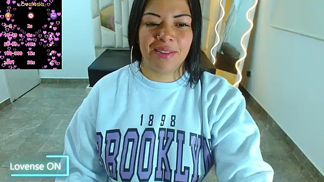 martinna tay online show from 01/08/25, 03:19