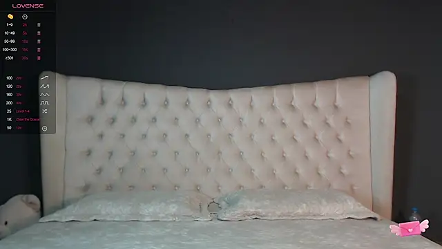 nichole bree  online show from 01/20/25, 11:24