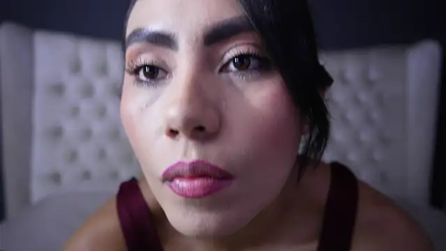 nichole bree  online show from 10/03/25, 11:40