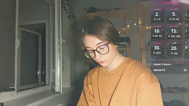 monlight  dana online show from 10/09/25, 10:41