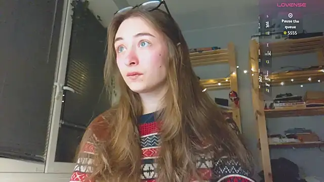 monlight  dana online show from 11/25/25, 05:40