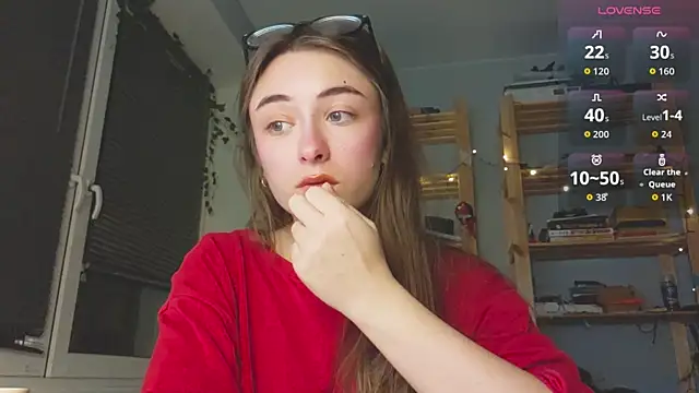 monlight  dana online show from 12/03/25, 11:58