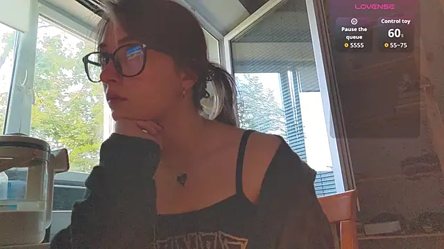 monlight  dana online show from 06/26/26, 04:44