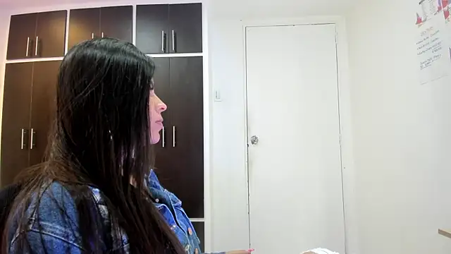 Charlotte Ice1 online show from 12/24/24, 03:58