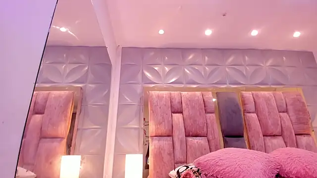 Charlotte Ice1 online show from 07/28/26, 04:39