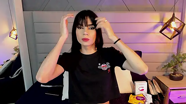 LadyLuminary online show from 11/06/25, 07:48