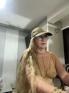 LARIANA RIVERA23 online show from 12/05/24, 03:15