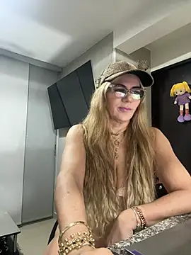 LARIANA RIVERA23 online show from 12/11/24, 04:18