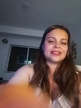 Snapshot of Alex_flair chatting on 10/28/25, 04:38 Alex flair online show from 10/28/25, 04:38