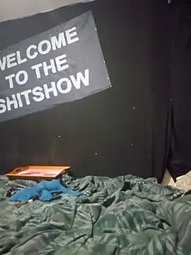 Snapshot of hungandtatted666 chatting on 11/22/25, 07:24 hungandtatted666 online show from 11/22/25, 07:24