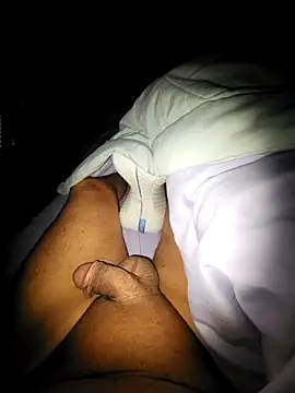 Snapshot of theclubist111 chatting on 11/29/25, 11:57 theclubist111 online show from 11/29/25, 11:57