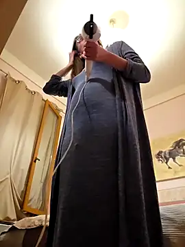 Snapshot of SpiceLea chatting on 10/12/25, 07:46 SpiceLea online show from 10/12/25, 07:46