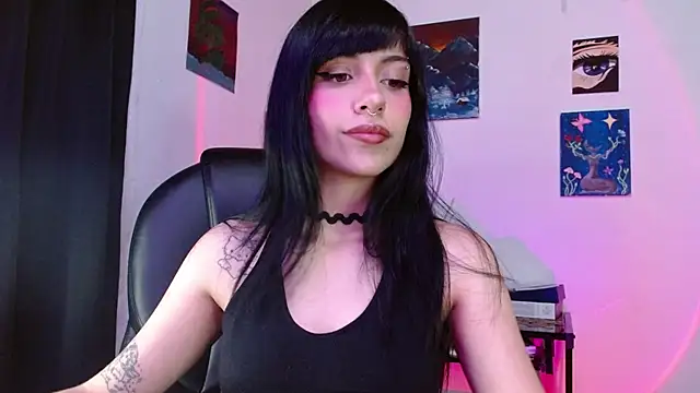 Snapshot of Ary_Pieerce chatting on 04/29/26, 12:37 Ary Pieerce online show from 04/29/26, 12:37