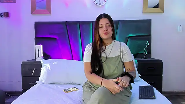 AndreaAndKarina online show from 01/14/25, 12:35