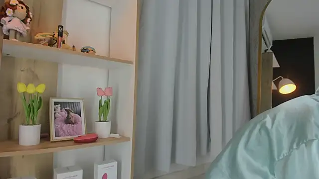 Snapshot of Angelbae- chatting on 03/09/25, 03:54 Angelbae- online show from 03/09/25, 03:54