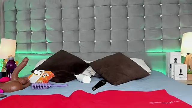 Poacahontasfg online show from 10/04/25, 04:10