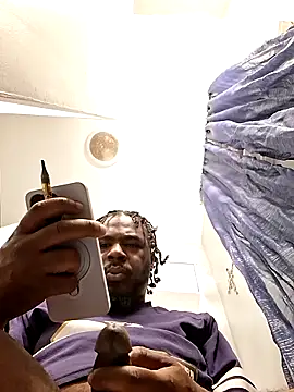 Snapshot of MRHANDSOME3800 chatting on 10/06/25, 03:37 MRHANDSOME3800 online show from 10/06/25, 03:37