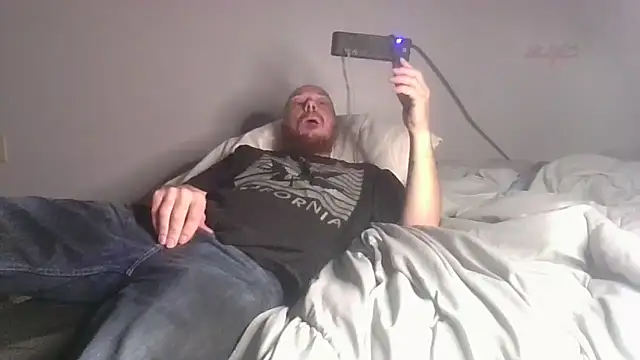 Snapshot of deepinnnnn chatting on 10/23/25, 04:06 deepinnnnn online show from 10/23/25, 04:06