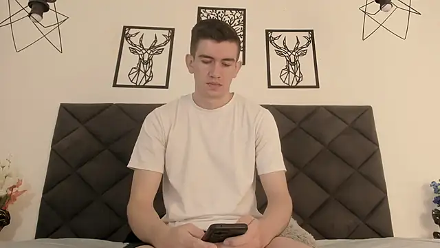 MikaelSlow online show from 03/12/25, 07:13