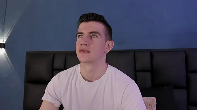 MikaelSlow online show from 09/11/25, 03:28