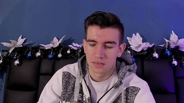 MikaelSlow online show from 11/28/25, 04:04