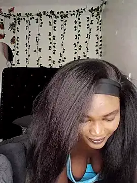 Snapshot of Melanin_babygal chatting on 11/26/25, 05:36 Melanin babygal online show from 11/26/25, 05:36