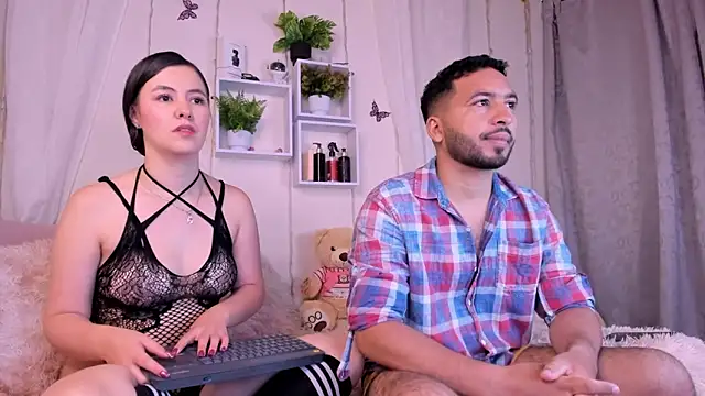 Idara and Edahi01 online show from 02/13/25, 05:01