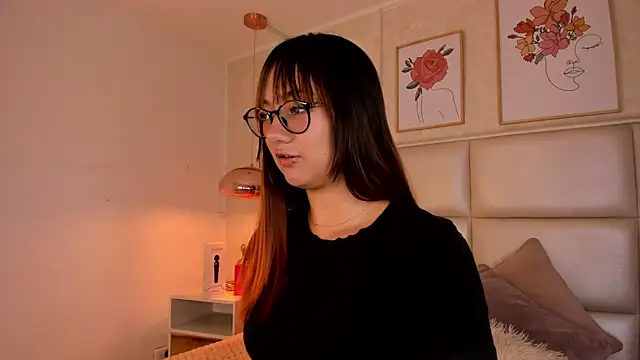 Snapshot of Aily_Yozuko chatting on 09/16/25, 02:34 Aily Yozuko online show from 09/16/25, 02:34