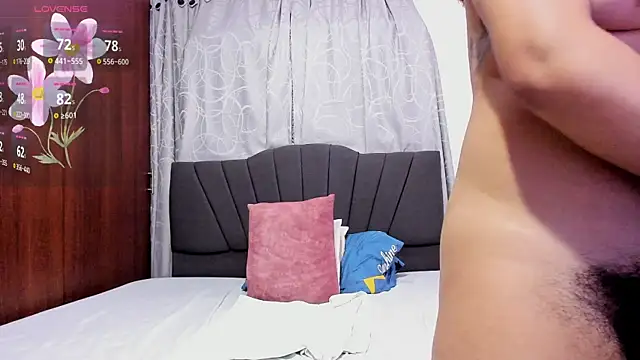 Snapshot of sharon_cambell_ chatting on 10/04/25, 09:02 sharon cambell online show from 10/04/25, 09:02