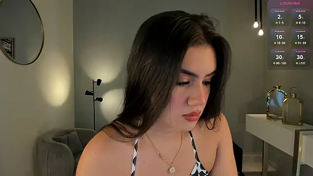 Snapshot of AngelicaVega chatting on 02/04/25, 04:08 AngelicaVega online show from 02/04/25, 04:08